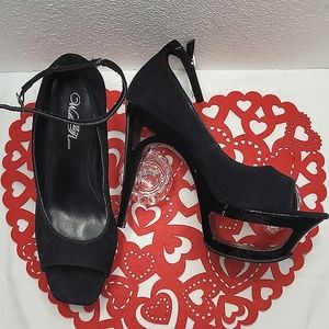Wild Rose9/9.5 Black heels